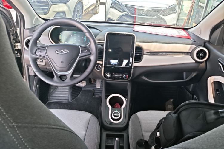 Used Chery QQ Little Ant 2021 200 000-Yuan Ant Fan Edition Energetic Version NMC Lithium Battery 301 km Center Console