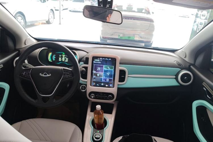 Used Chery QQ Little Ant 2021 200 000 Yuan Ant Fan Edition Energized Version NMC Lithium Battery 408 km Center Console