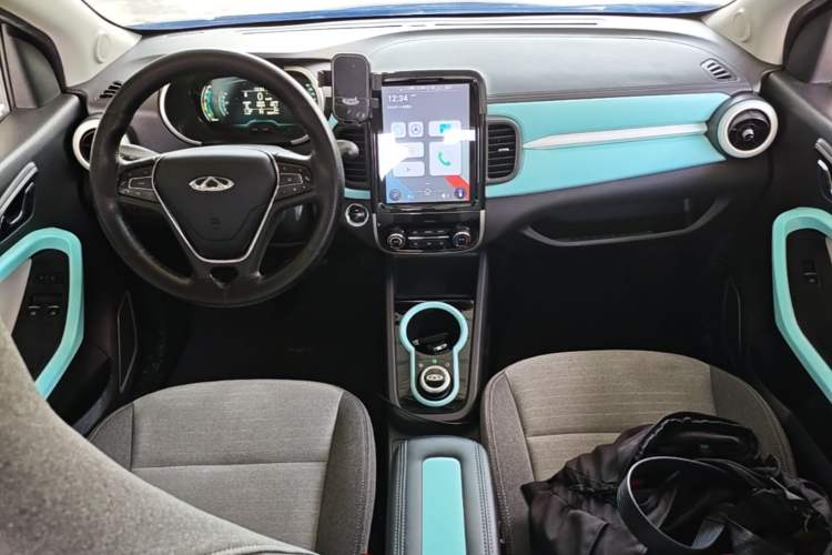Used Chery QQ Little Ant 2021 150 000 Yuan "Ant Fan" Edition New Ant Cool Version Lithium-Ion Battery Center Console