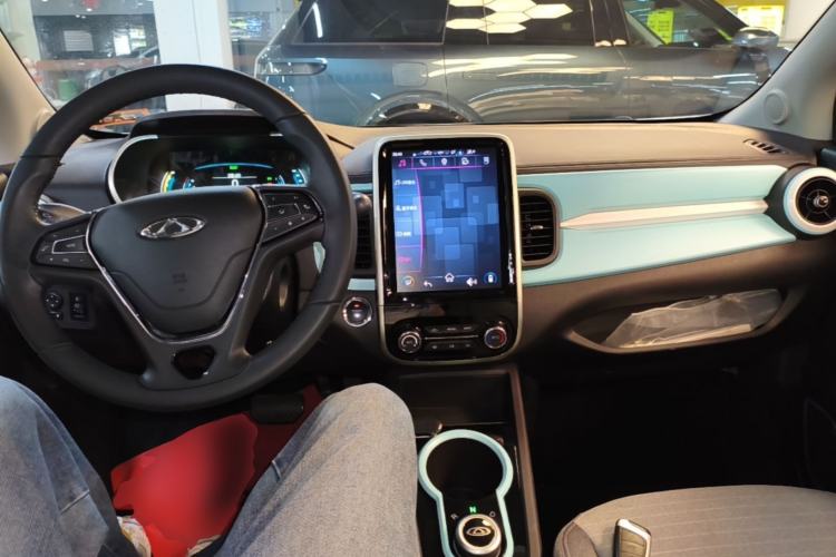 Used Chery QQ Little Ant 2021 150 000 Yuan Ant Fan Edition New Ant Cool Version Lithium Iron Phosphate Center Console