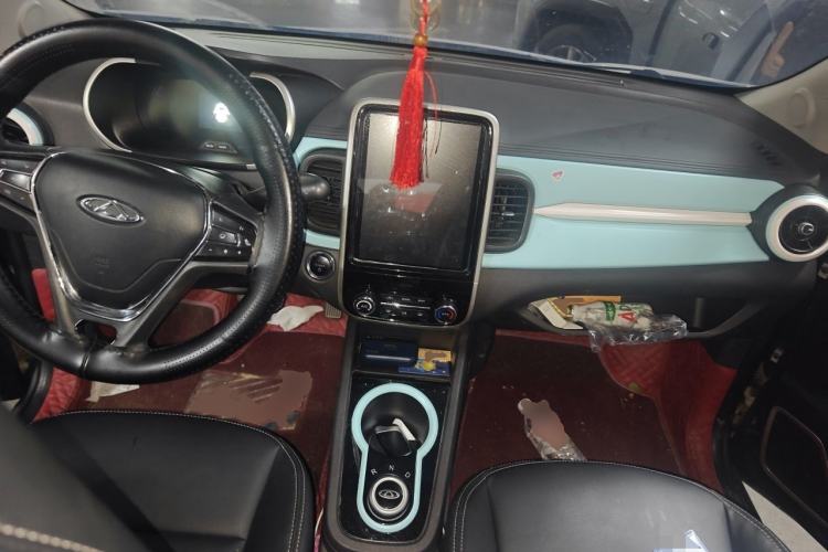 Used Chery QQ Little Ant 2021 150 000 Yuan "Ant Fan" Edition New Ant Cool Version Lithium-Ion Battery Center Console