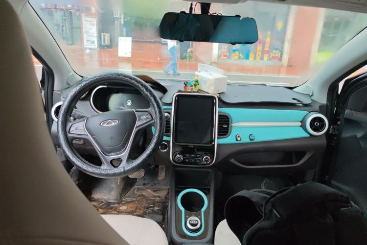 Used Chery QQ Little Ant 2021 150 000 Yuan "Ant Fan" Edition New Ant Cool Version Lithium-Ion Battery Center Console