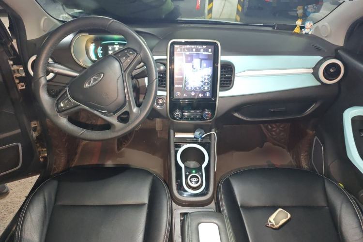 Used Chery QQ Little Ant 2021 200 000 Yuan "Ant Fan" Edition Energized Version NMC Lithium Battery 301 km Center Console