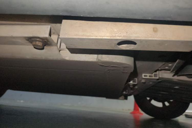 Used Chery QQ Little Ant 2021 150 000 Yuan Ant Fan Edition New Ant Cool Version Lithium Iron Phosphate Chassis Front Right