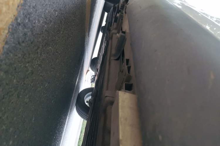 Used Chery QQ Little Ant 2021 150 000 Yuan "Ant Fan" Edition New Ant Cool Version Lithium-Ion Battery Chassis Front Right