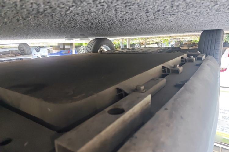 Used Chery QQ Little Ant 2021 150 000 Yuan Ant Fan Edition Ant Trend Version Lithium Iron Phosphate Chassis Front Right