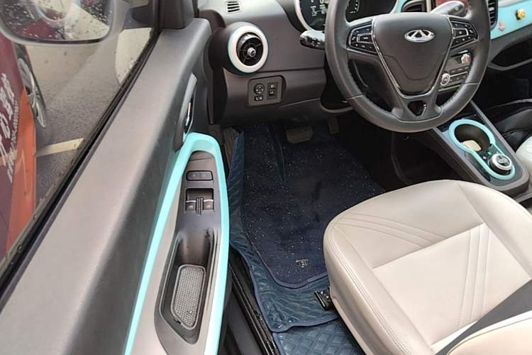 Used Chery QQ Little Ant 2021 200 000-Yuan Ant Fan Edition Talent Version NMC Battery 301 km Driver Seat