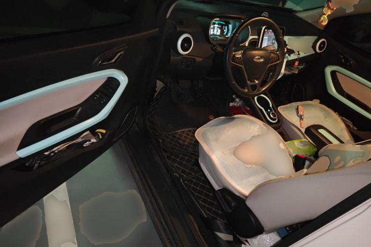 Used Chery QQ Little Ant 2021 150 000 Yuan Ant Fan Edition New Ant Cool Version Lithium Iron Phosphate Driver Seat