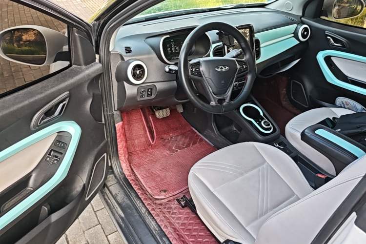Used Chery QQ Little Ant 2021 200 000-Yuan Ant Fan Edition Talent Version NMC Battery 301 km Driver Seat