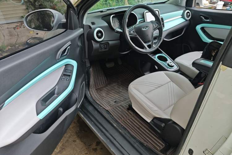 Used Chery QQ Little Ant 2021 200 000-Yuan Ant Fan Edition Talent Version NMC Battery 301 km Driver Seat