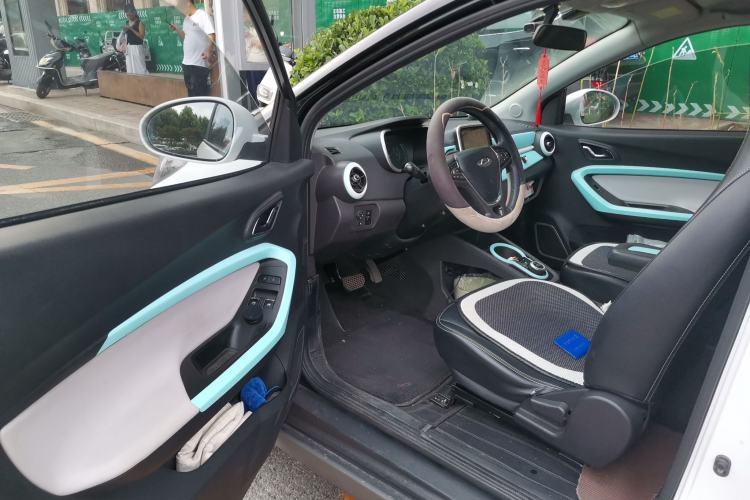 Used Chery QQ Little Ant 2021 150 000 Yuan "Ant Fan" Edition New Ant Cool Version Lithium-Ion Battery Driver Seat