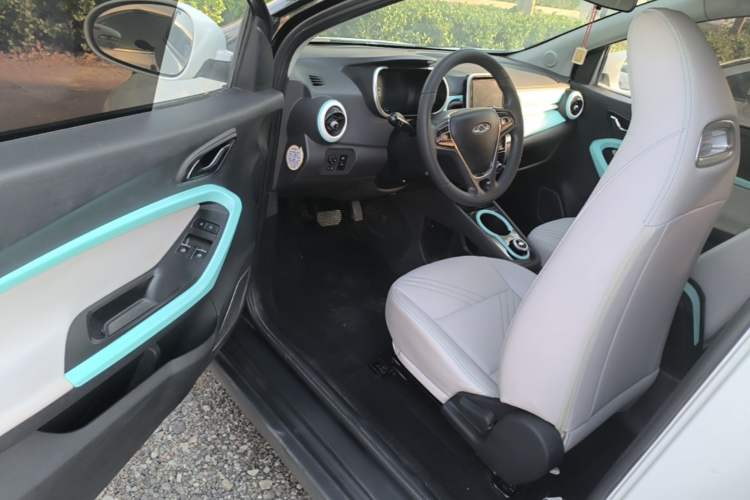 Used Chery QQ Little Ant 2021 200 000-Yuan Ant Fan Edition Talent Version NMC Battery 301 km Driver Seat