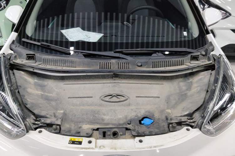 Used Chery QQ Little Ant 2021 150 000 Yuan Ant Fan Edition Ant Stylish Version Lithium Iron Phosphate Engine Bay