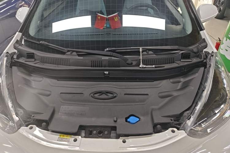 Used Chery QQ Little Ant 2021 150 000 Yuan Ant Fan Edition Ant Trend Version Lithium Iron Phosphate Engine Bay