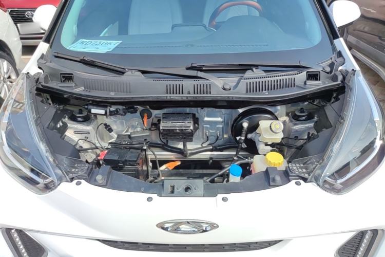 Used Chery QQ Little Ant 2021 200 000-Yuan Ant Fan Edition Oxygen Version Lithium Iron Phosphate 301 km Engine Bay