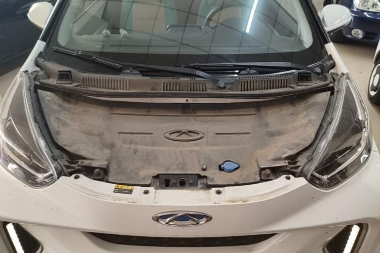 Used Chery QQ Little Ant 2021 150 000 Yuan Ant Fan Edition Ant Stylish Version Lithium-Ion Battery Engine Bay