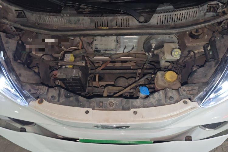Used Chery QQ Little Ant 2021 200 000-Yuan Ant Fan Edition Oxygen Version Lithium-Ion Battery 301 km Engine Bay