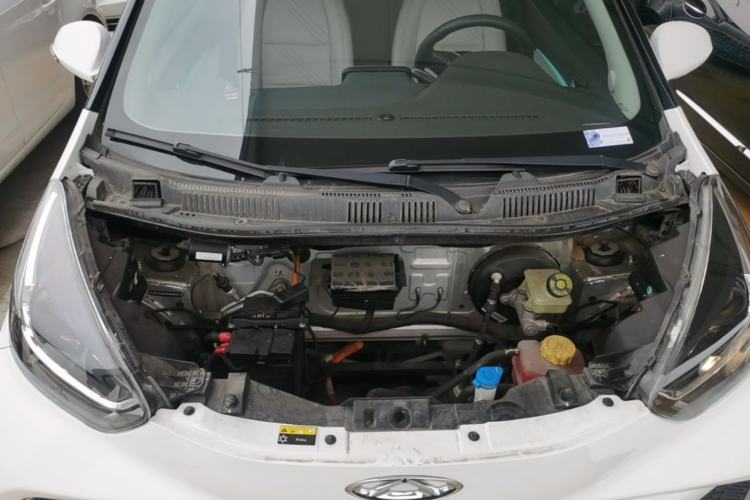 Used Chery QQ Little Ant 2021 200 000-Yuan Ant Fan Edition Talent Version Lithium Iron Phosphate 301 km Engine Bay