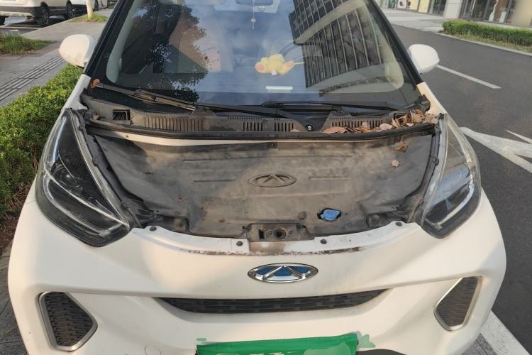 Used Chery QQ Little Ant 2021 200 000-Yuan Ant Fan Edition Talent Version NMC Battery 301 km Engine Bay