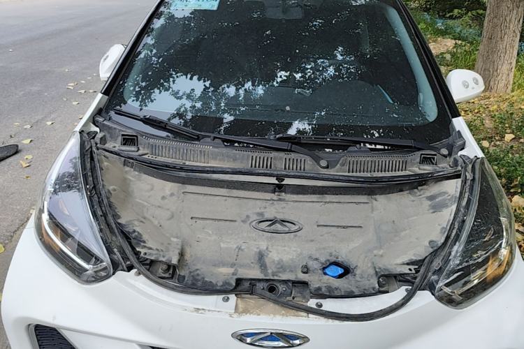 Used Chery QQ Little Ant 2021 150 000 Yuan "Ant Fan" Edition New Ant Cool Version Lithium-Ion Battery Engine Bay