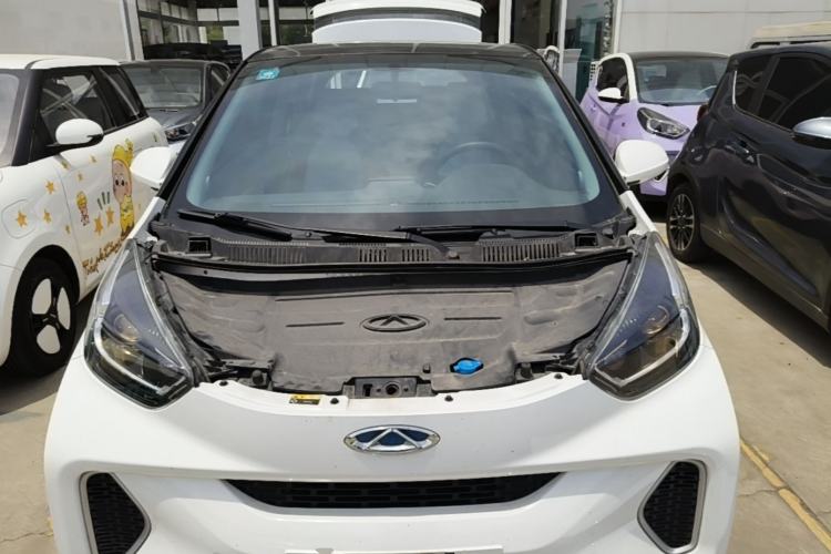 Used Chery QQ Little Ant 2021 150 000 Yuan Ant Fan Edition Ant Trend Version Lithium-Ion Battery Engine Bay