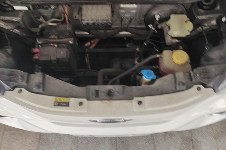 Used Chery QQ Little Ant 2021 200 000-Yuan Ant Fan Edition Oxygen Version Lithium Iron Phosphate 301 km Engine Bay