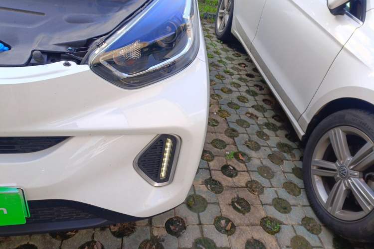 Used Chery QQ Little Ant 2021 150 000 Yuan Ant Fan Edition New Ant Xuan Version Lithium Iron Phosphate Engine Bay Left
