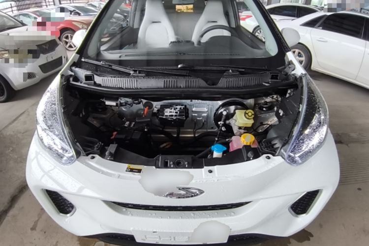 Used Chery QQ Little Ant 2021 200 000-Yuan Ant Fan Edition Talent Version Lithium Iron Phosphate 301 km Engine Bay