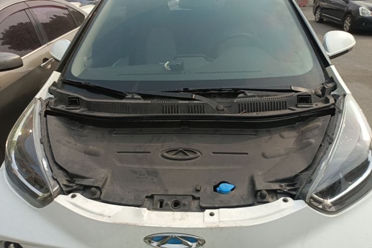 Used Chery QQ Little Ant 2021 200 000-Yuan Ant Fan Edition Talent Version NMC Battery 301 km Engine Bay