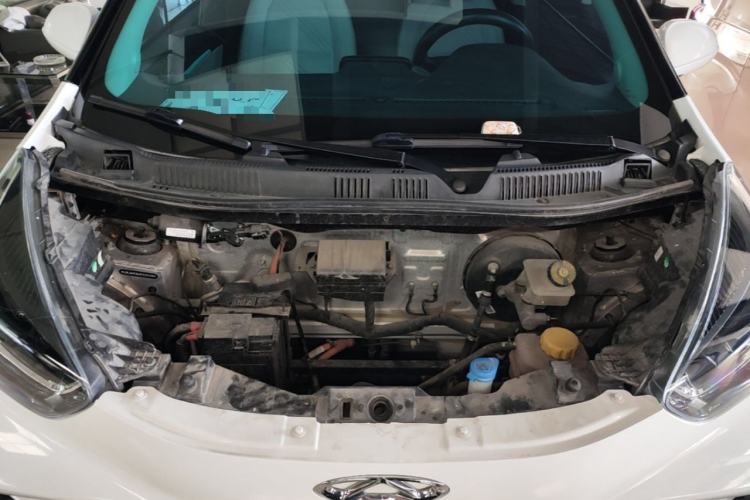 Used Chery QQ Little Ant 2021 200 000-Yuan Ant Fan Edition Talent Version NMC Battery 301 km Engine Bay