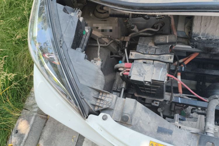 Used Chery QQ Little Ant 2021 150 000 Yuan Ant Fan Edition Ant Stylish Version Lithium-Ion Battery Engine Bay Right
