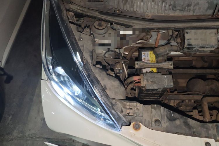 Used Chery QQ Little Ant 2021 200 000-Yuan Ant Fan Edition Oxygen Version Lithium-Ion Battery 301 km Engine Bay Right