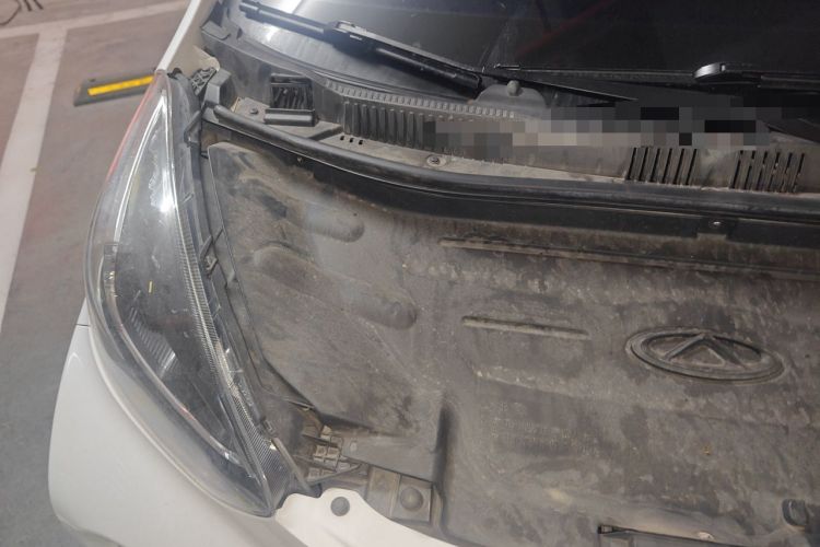 Used Chery QQ Little Ant 2021 150 000 Yuan "Ant Fan" Edition New Ant Cool Version Lithium-Ion Battery Engine Bay Right