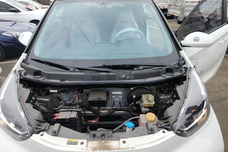Used Chery QQ Little Ant 2021 200 000-Yuan Ant Fan Edition Talent Version NMC Battery 301 km Engine Bay