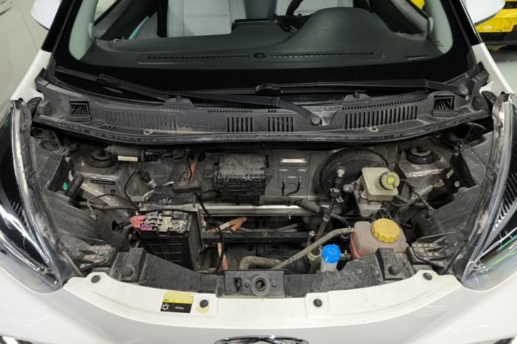 Used Chery QQ Little Ant 2021 200 000-Yuan Ant Fan Edition Oxygen Version Lithium Iron Phosphate 301 km Engine Bay