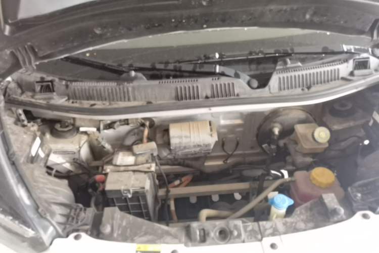 Used Chery QQ Little Ant 2021 150 000 Yuan Ant Fan Edition Ant Trend Version Lithium-Ion Battery Engine Bay