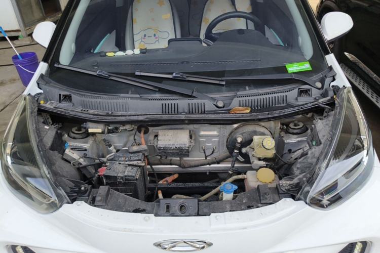 Used Chery QQ Little Ant 2021 200 000-Yuan Ant Fan Edition Oxygen Version Lithium Iron Phosphate 301 km Engine Bay