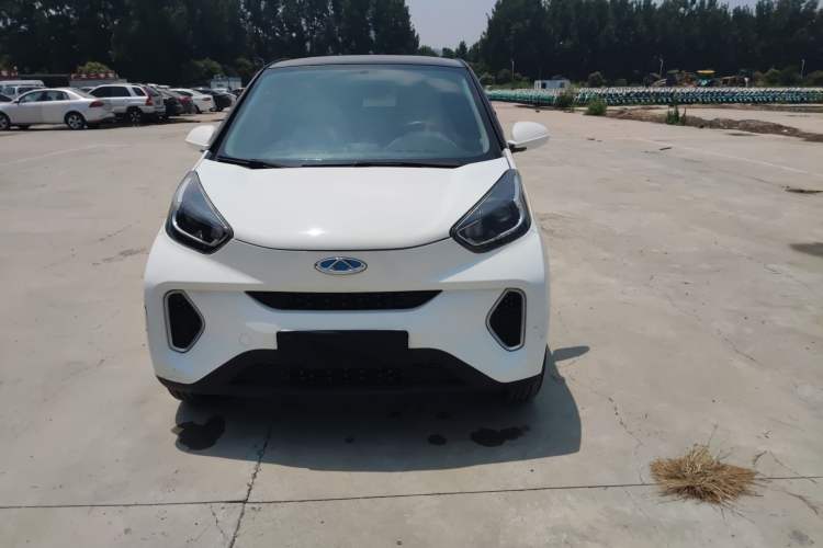 Used Chery QQ Little Ant 2021 150 000 Yuan "Ant Fan" Edition New Ant Cool Version Lithium-Ion Battery Exterior 1