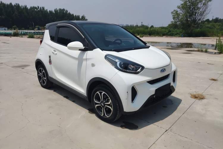 Used Chery QQ Little Ant 2021 150 000 Yuan "Ant Fan" Edition New Ant Cool Version Lithium-Ion Battery Exterior 2