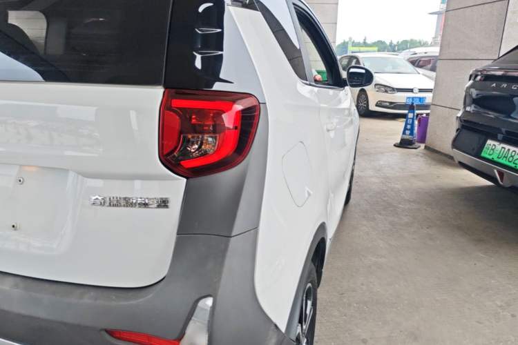 Used Chery QQ Little Ant 2021 150 000 Yuan "Ant Fan" Edition New Ant Cool Version Lithium-Ion Battery Exterior 3