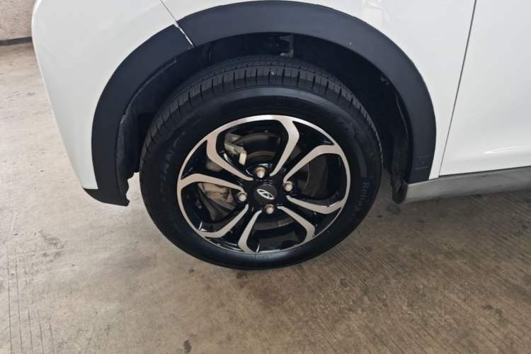 Used Chery QQ Little Ant 2021 150 000 Yuan "Ant Fan" Edition New Ant Cool Version Lithium-Ion Battery Exterior 4