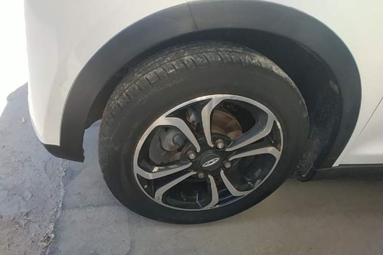 Used Chery QQ Little Ant 2021 150 000 Yuan Ant Fan Edition Ant Trend Version Lithium-Ion Battery Exterior 4