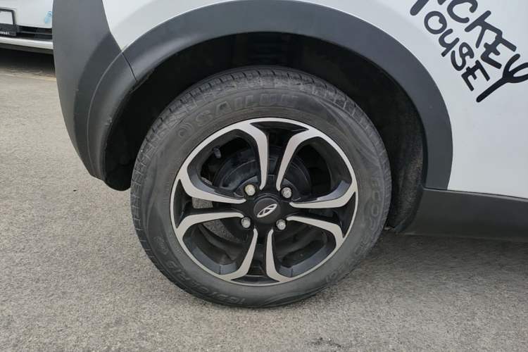 Used Chery QQ Little Ant 2021 150 000 Yuan Ant Fan Edition Ant Stylish Version Lithium-Ion Battery Exterior 5