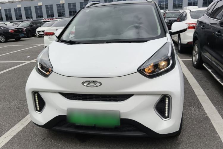 Used Chery QQ Little Ant 2021 200 000 Yuan "Ant Fan" Edition Energized Version NMC Lithium Battery 301 km Front