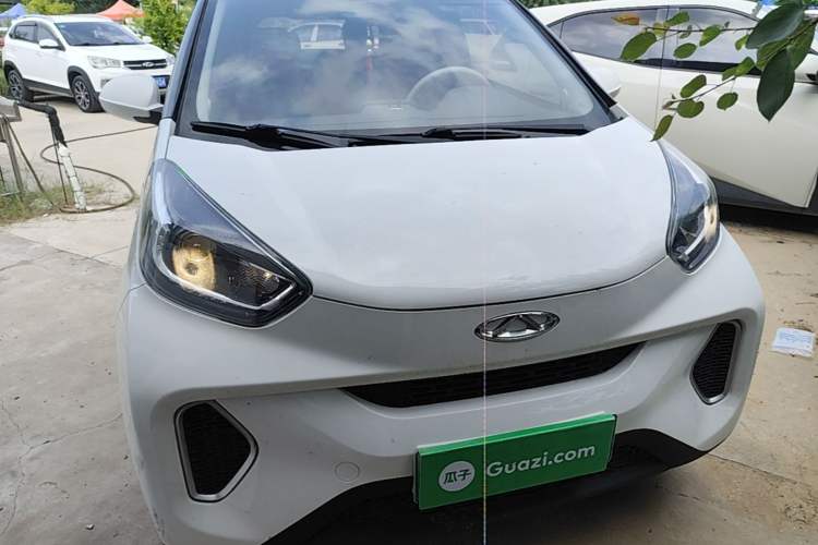 Used Chery QQ Little Ant 2021 200 000-Yuan Ant Fan Edition Talent Version NMC Battery 301 km Front