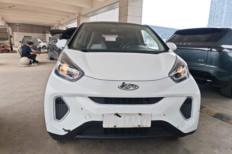 Used Chery QQ Little Ant 2021 150 000 Yuan "Ant Fan" Edition New Ant Cool Version Lithium-Ion Battery Front
