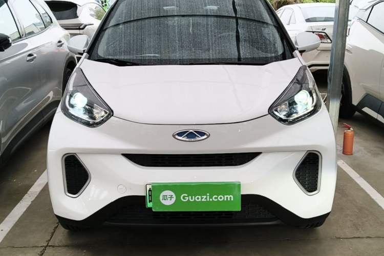 Used Chery QQ Little Ant 2021 150 000 Yuan "Ant Fan" Edition New Ant Cool Version Lithium-Ion Battery Front