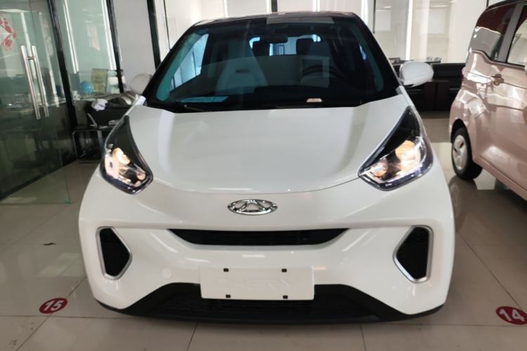 Used Chery QQ Little Ant 2021 200 000-Yuan Ant Fan Edition Talent Version NMC Battery 301 km Front