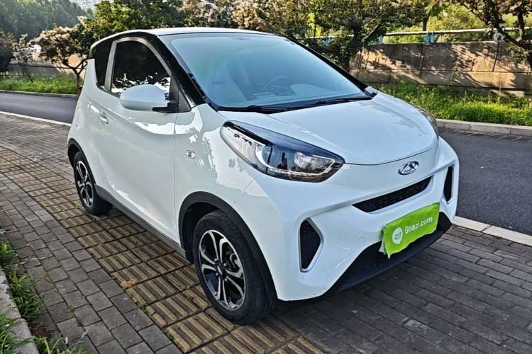 Used Chery QQ Little Ant 2021 200 000-Yuan Ant Fan Edition Talent Version NMC Battery 301 km Front Right 45 Deg