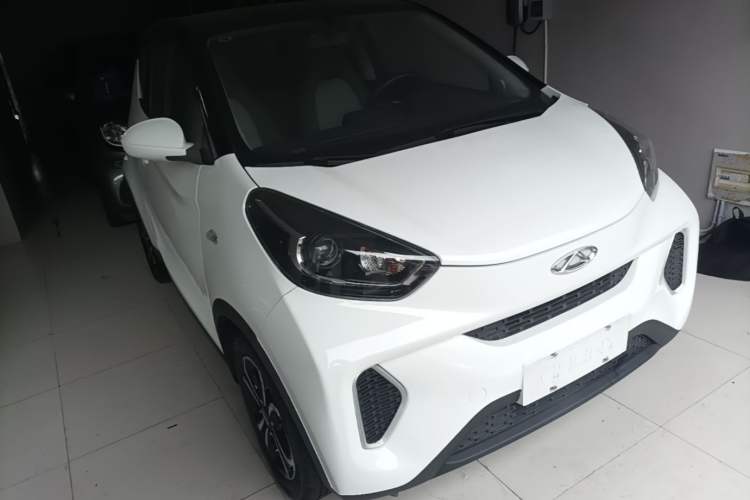 Used Chery QQ Little Ant 2021 150 000 Yuan "Ant Fan" Edition New Ant Xuan Version Lithium-NMC Battery Front Right 45 Deg